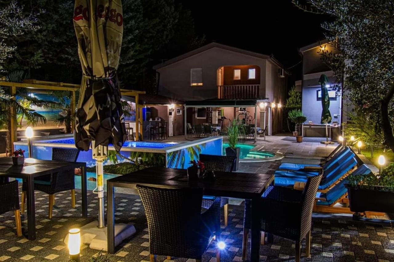 Guest House Milicevic Ljubuski Bagian luar foto
