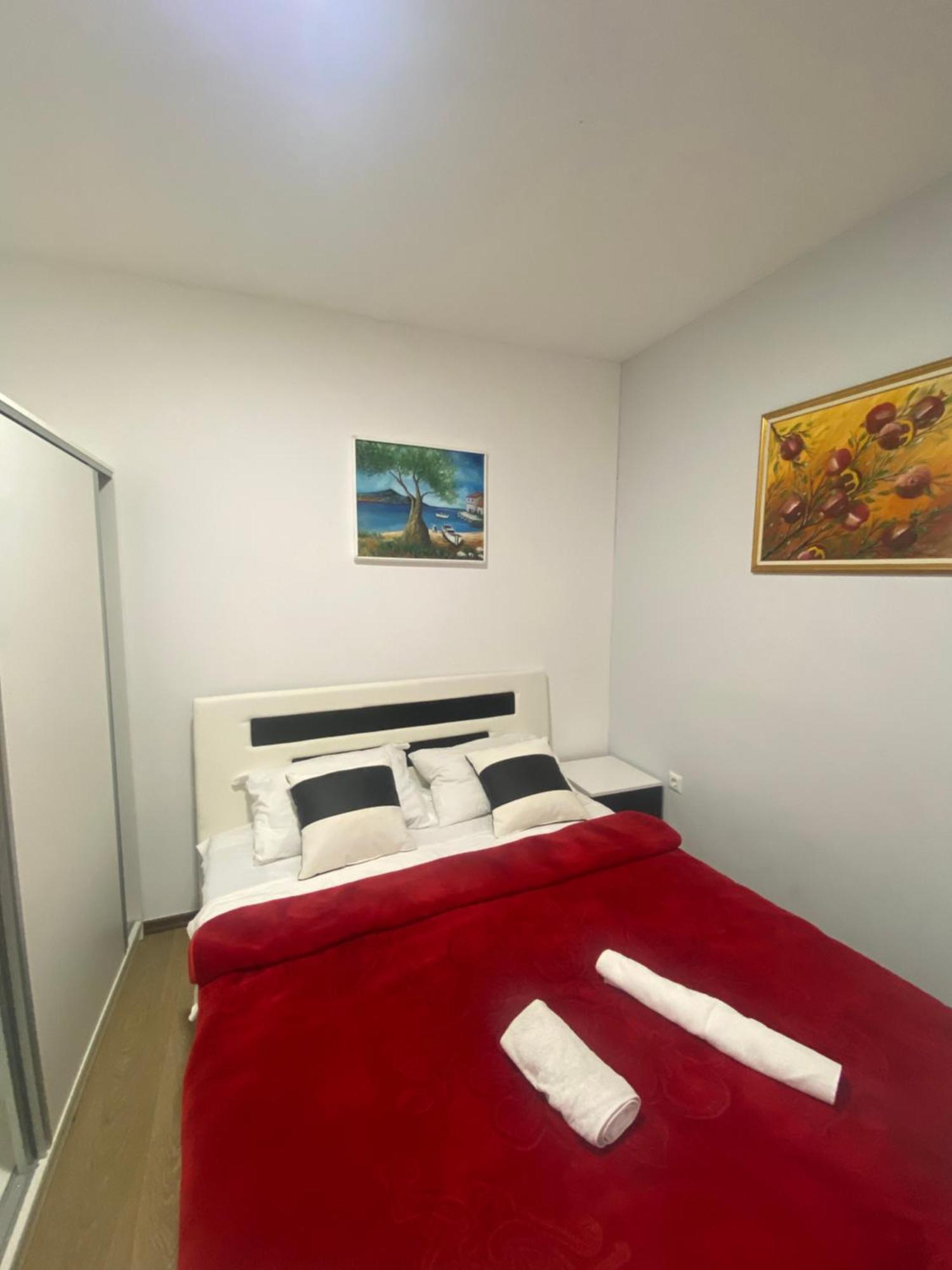 Guest House Milicevic Ljubuski Bagian luar foto
